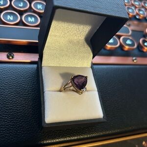 Elegant 10k Amethyst Purple Yellow Gold Ring Size 7-7.25